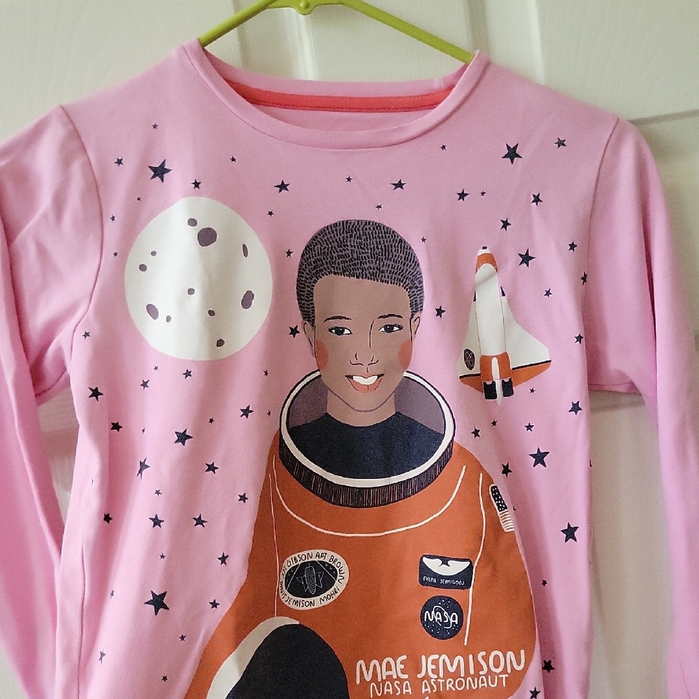 Piccolina Mae Jemison Astronaut Kids Long Sleeve Tee - Pink - 10